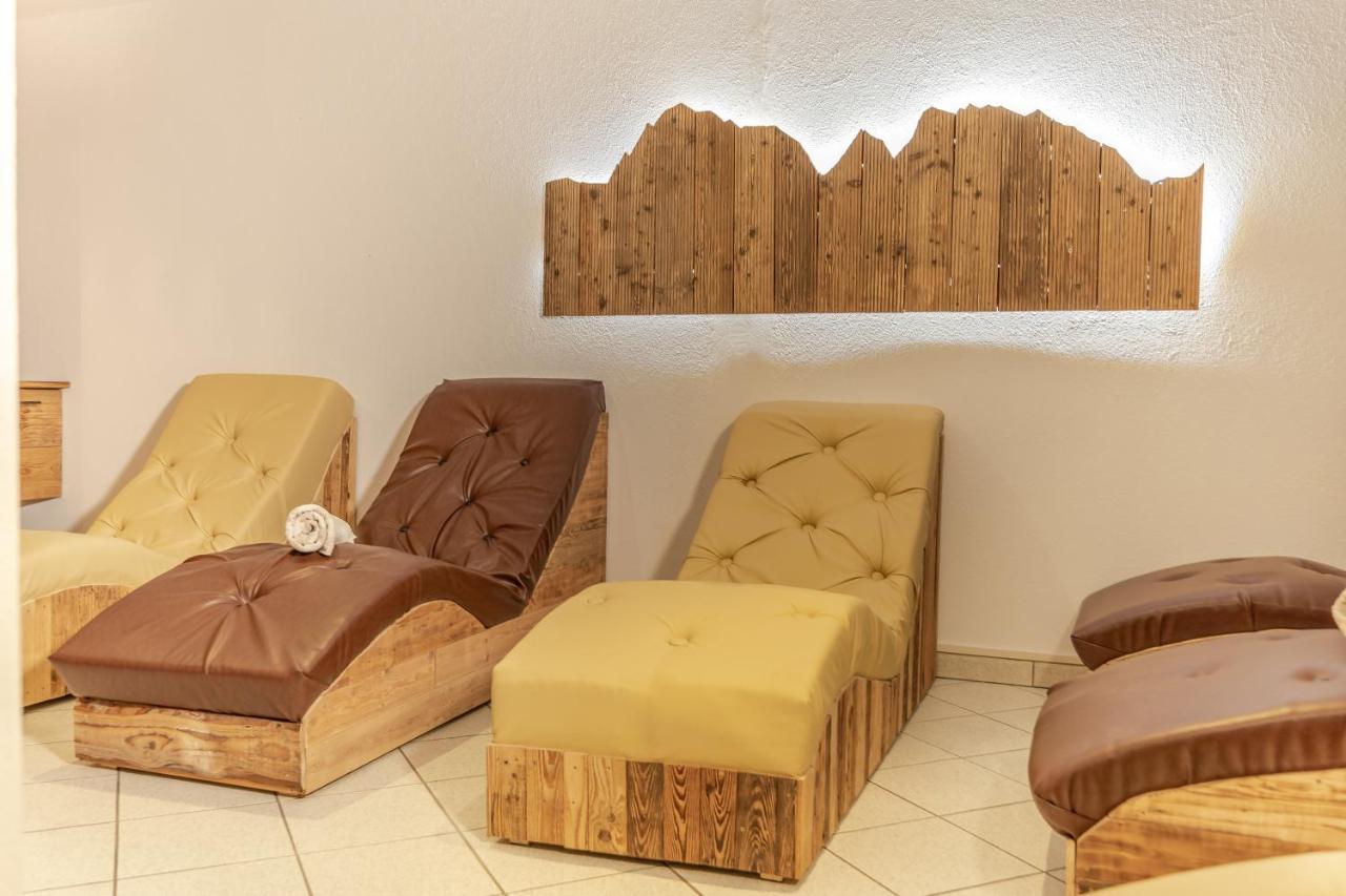 קאסטלרוטו Garni Hotel Melissa מראה חיצוני תמונה